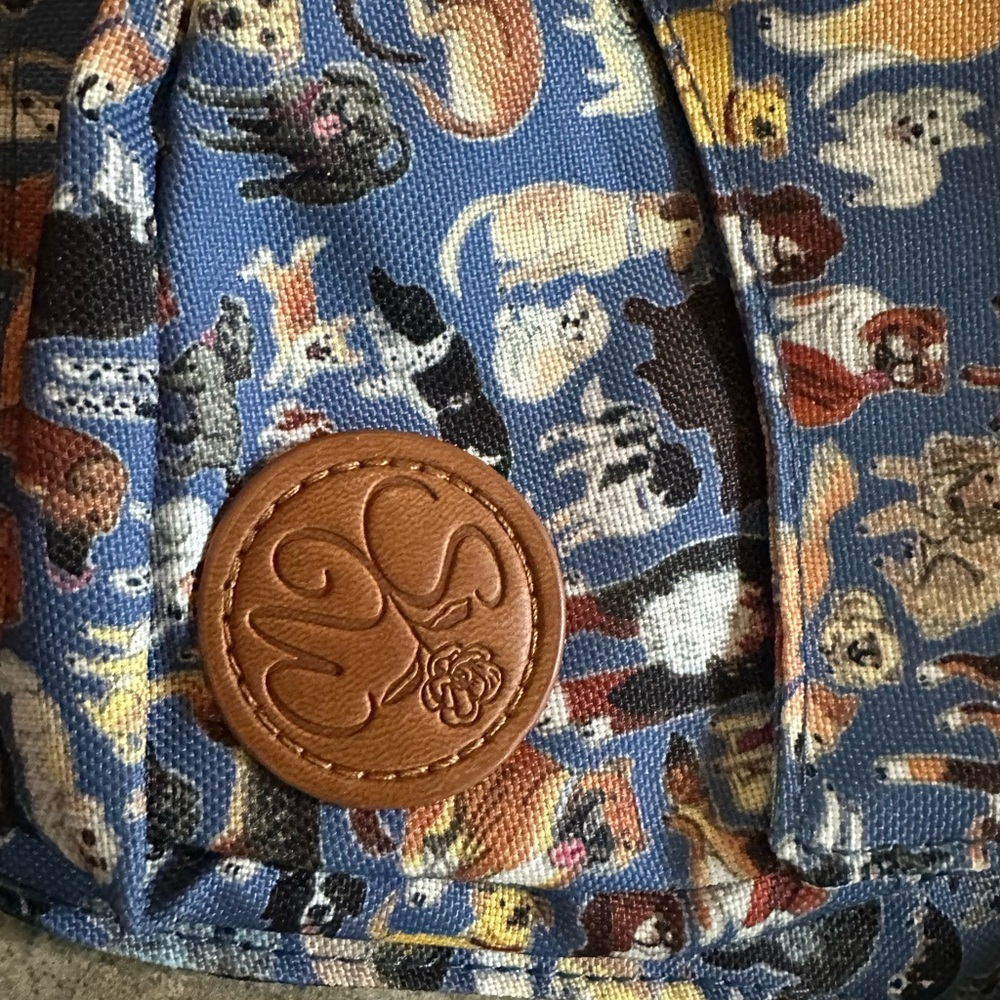 Stylish Dog Print Crossbody Bag in Blue - Picture 5 of 7